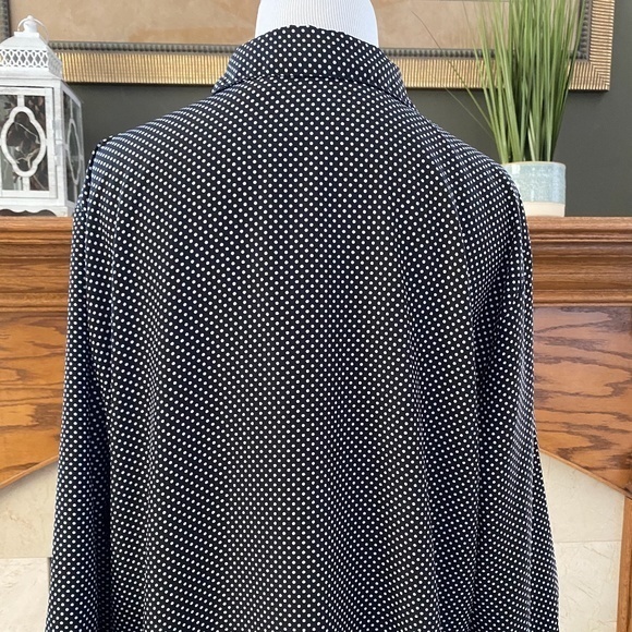 Liz Claiborne Polka Dot Button Down‎ Blouse Sz. XL - Picture 9 of 12